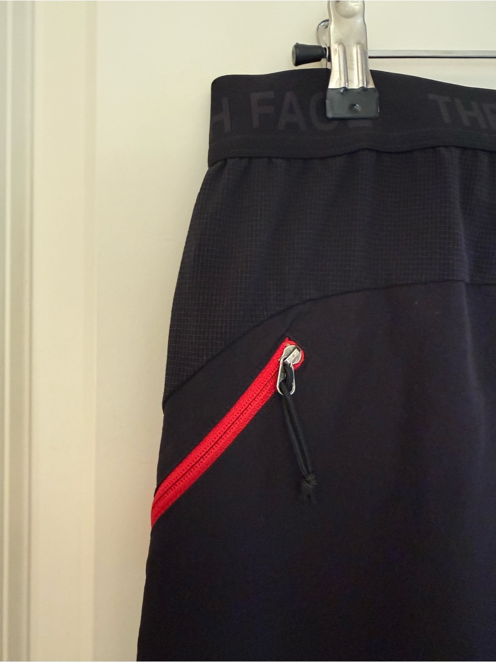 The North Face Performance Pants II Black Joggers Red Zipper Men Small Gorpcore - Picture 6 of 13